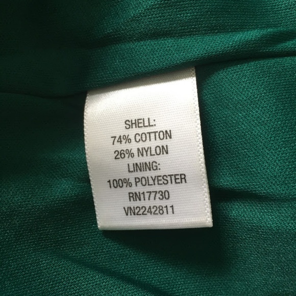 Elegant Lace Pencil Skirt: Wedding Guest Attire - Picture 6 of 7